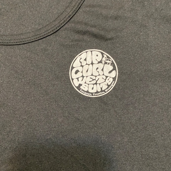 Ripcurl Whitewash Shortsleeve Rashguard Size XL NWT - Picture 2 of 7